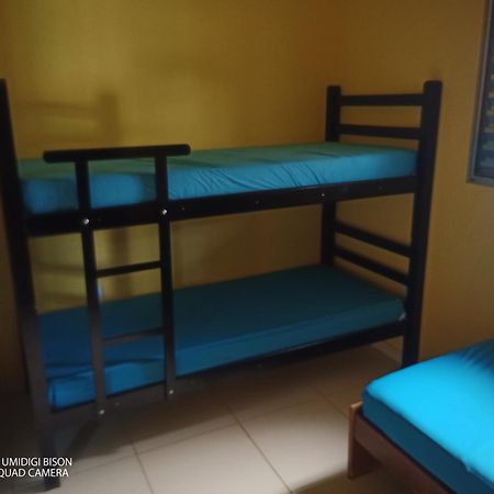 Casa Com Piscina , Churrasqueira, Wi-Fi, Em Rua De Areia A 1Km Da Praia, Bairro Sussegado, Proibido Uso De Som Extremamente Alto Ideal Para Descansar Itanhaém Exterior foto